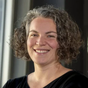 Read more about the article De la cognition à la santé mentale en autisme: utiliser les forces pour mieux évaluer, mieux intervenir et favoriser l’inclusion – Enregistrement de la conférence maintenant disponible!
